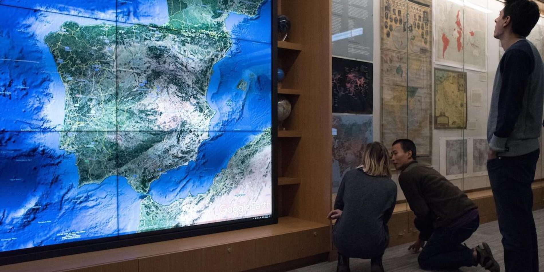 People Observe Map Displays