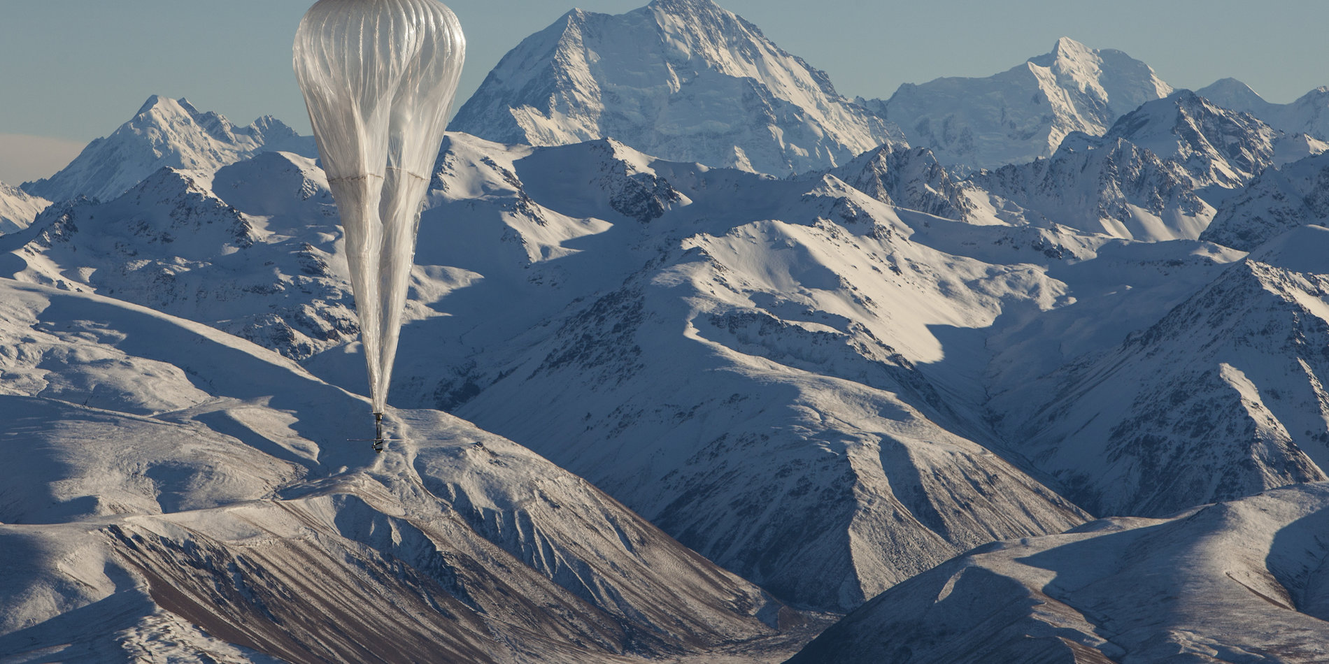 Loon balloon in flight