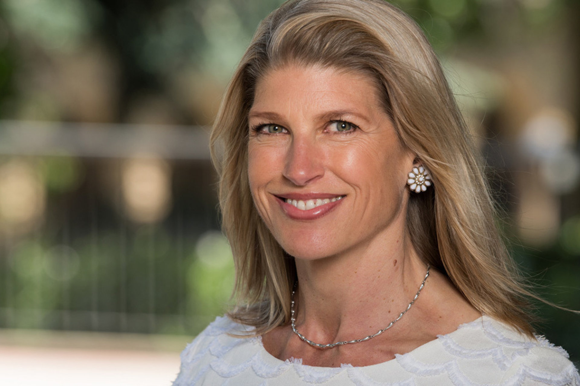 Julia Novy-Hildesley