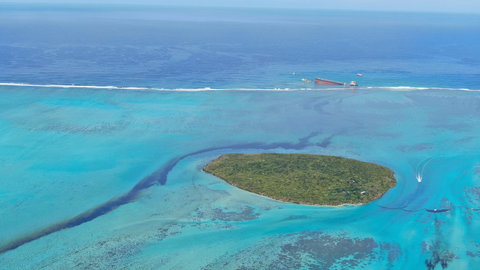 Aerial image of a bulk carrier sinking off the coast of Mauritius